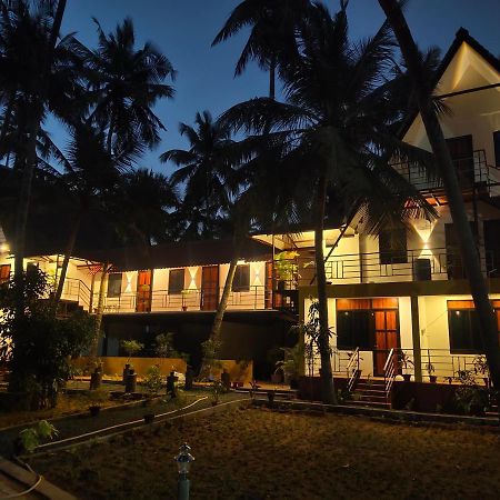 Pv Cottages Serenity Beach 蓬蒂切里 外观 照片