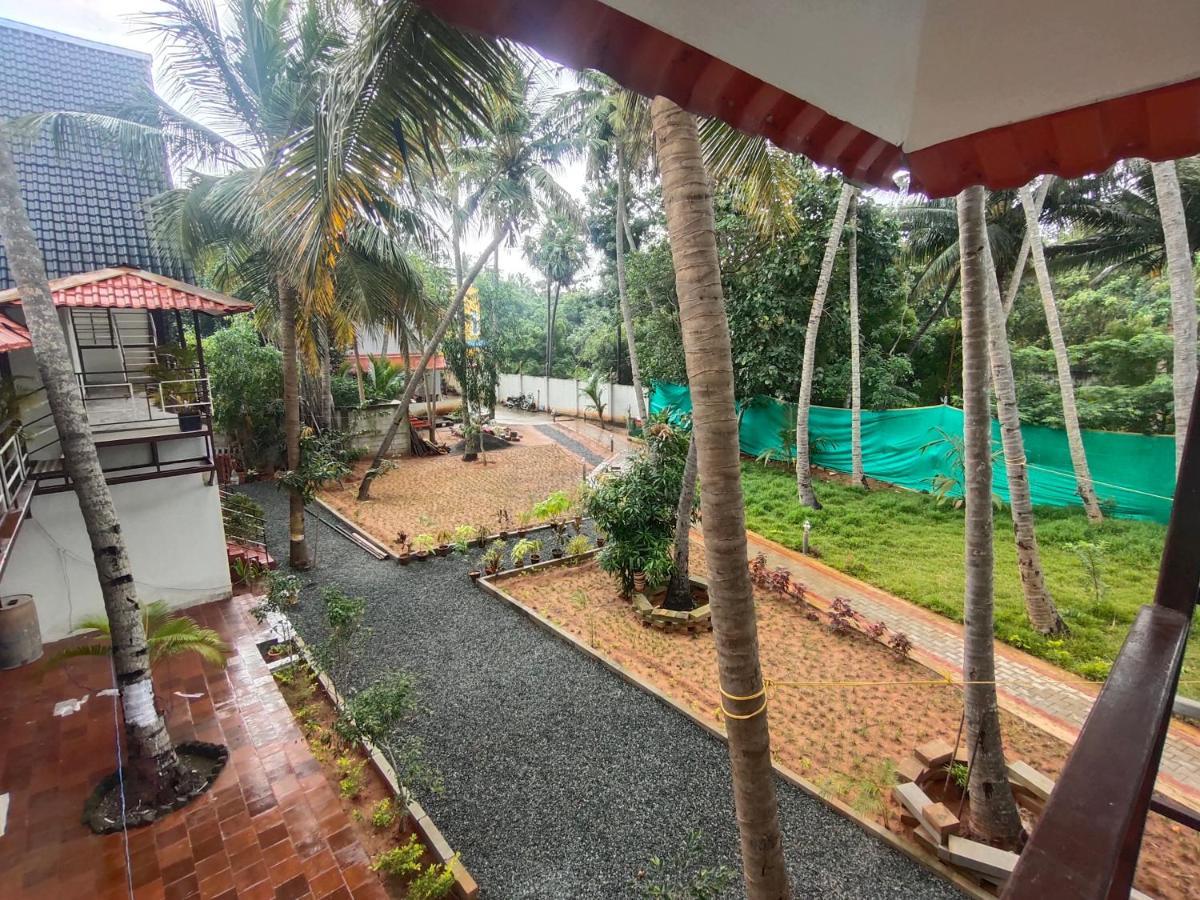 Pv Cottages Serenity Beach 蓬蒂切里 外观 照片